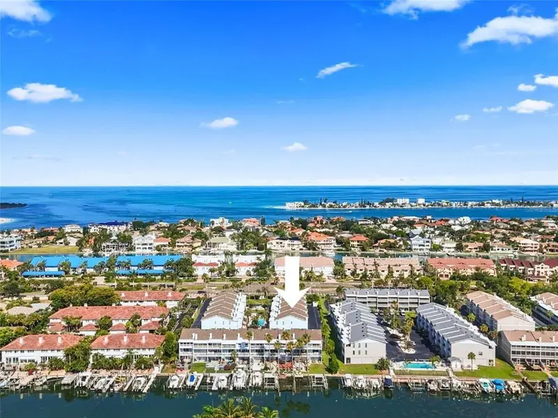 751 Pinellas Bayway S #303, FL