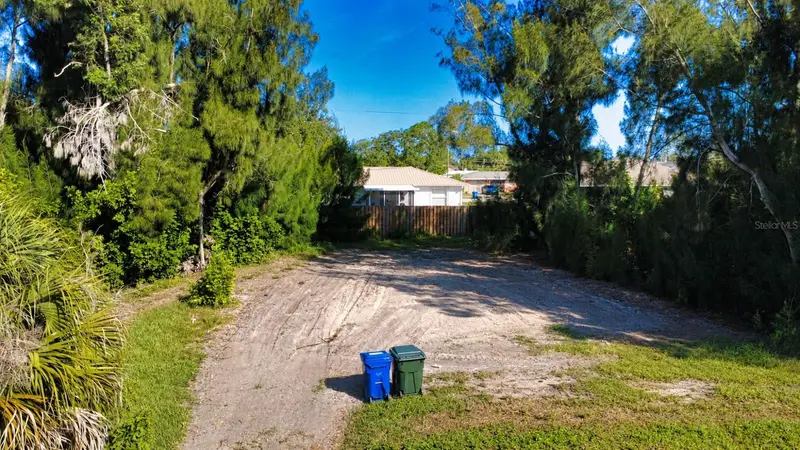 1020 Linden Rd, FL