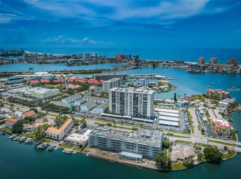 400 Island Way #309, FL
