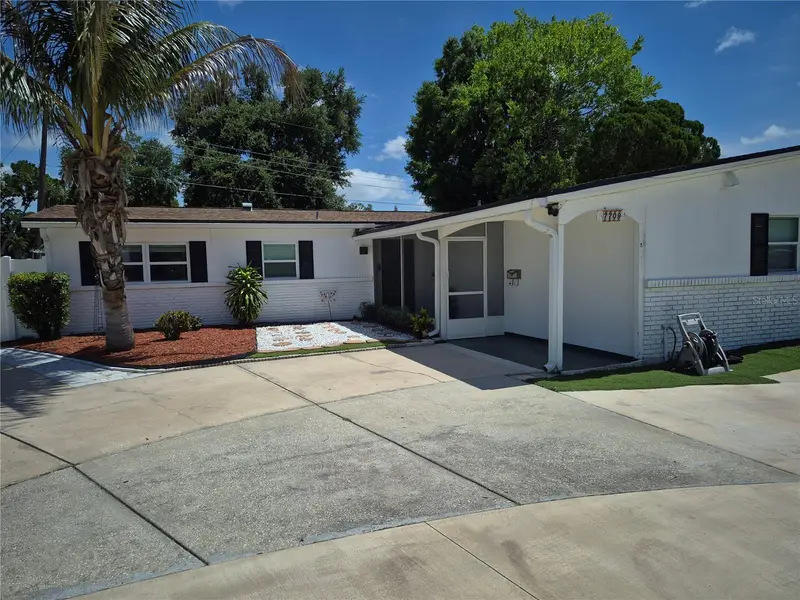 7709 W Hanna Ave #A, FL