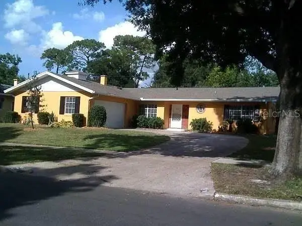 410 Saint Dunstan Way, FL