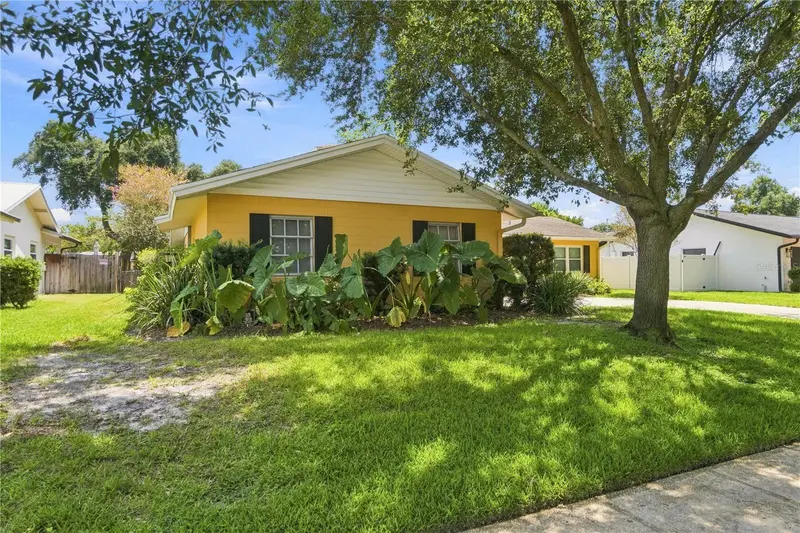 410 Saint Dunstan Way, FL
