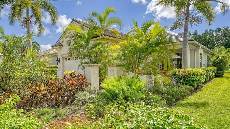 7223 Presidio Gln, FL