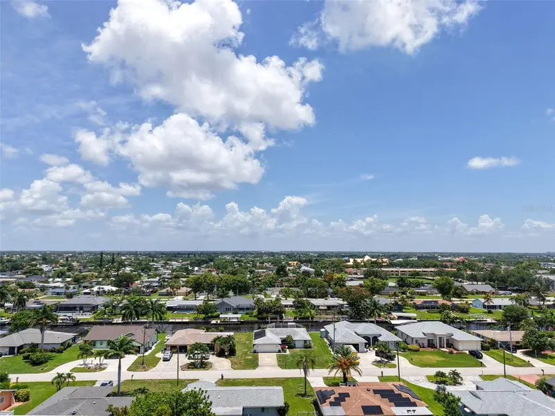 1433 Se 28th Ter, FL