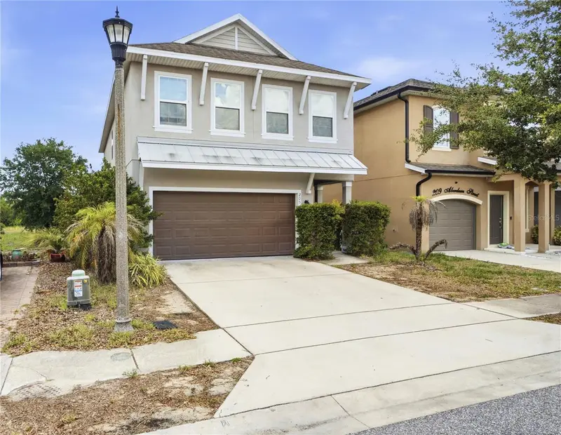 205 Aberdeen St, FL