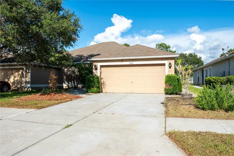 9139 Southern Charm Cir, FL