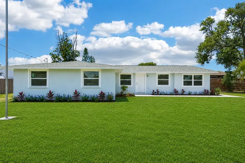802 White Heron Blvd, FL