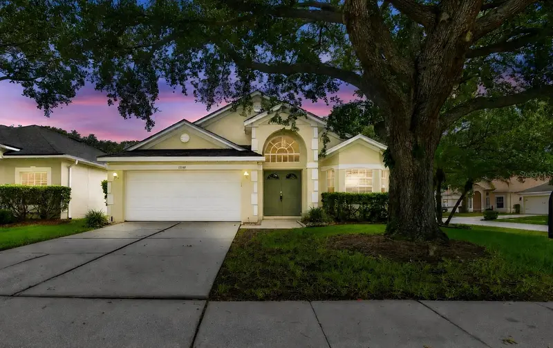 2858 Aloma Oaks Dr, FL