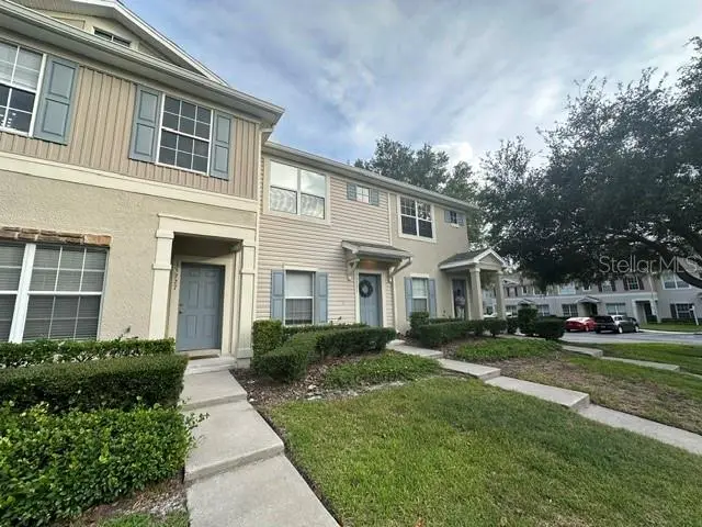 15723 Fishhawk Falls Dr, FL