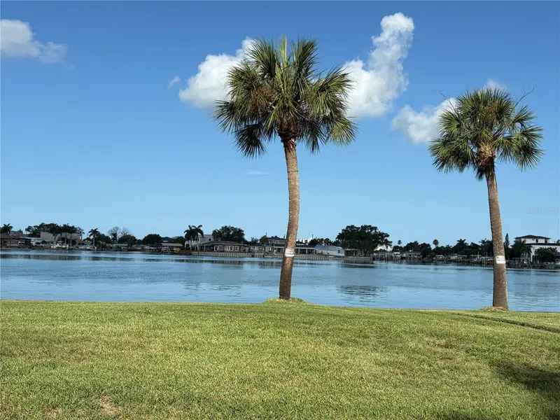 110 Sunset Dr S, FL