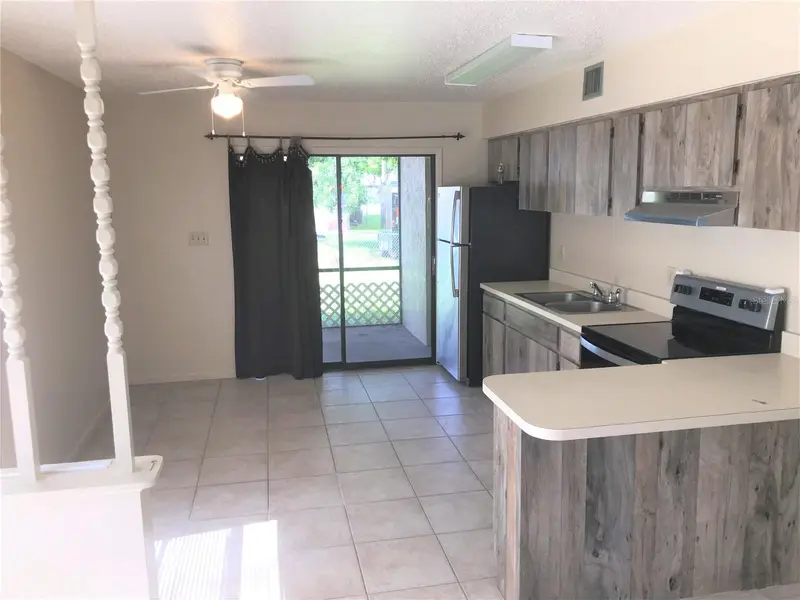 2806 46th Avenue Dr W, FL