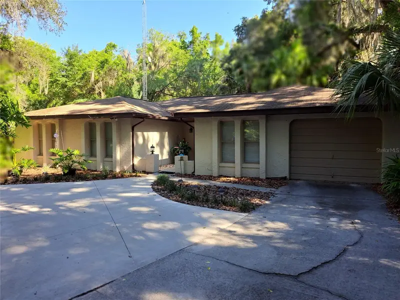 5672 Ave H, FL