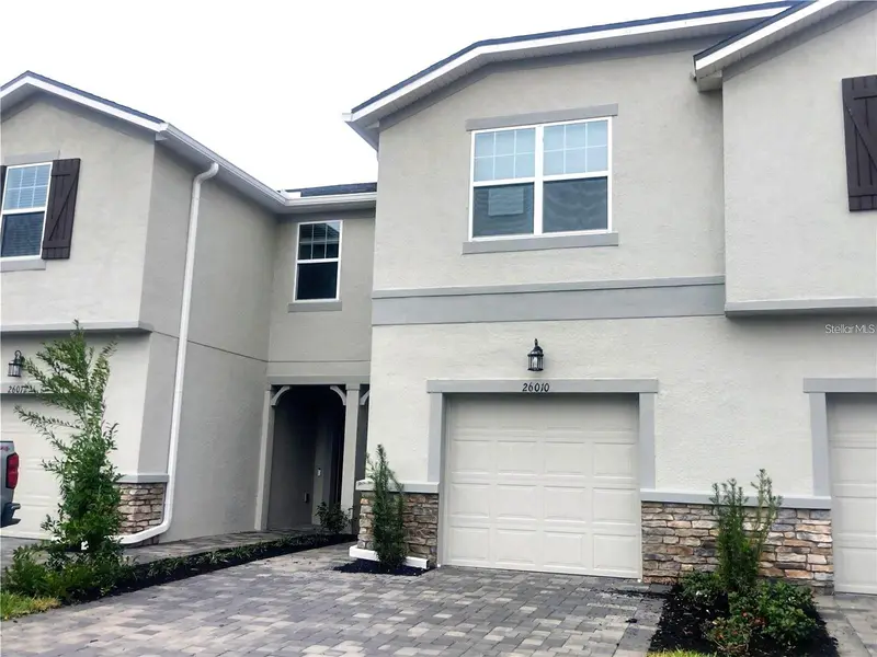 26010 Woven Wicker Bnd, FL