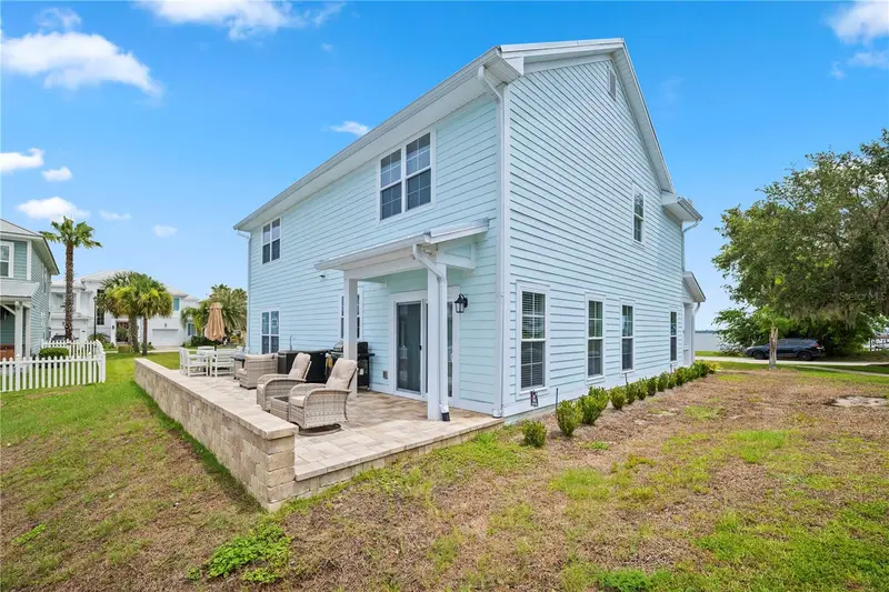 101 Yacht Club Pt, FL
