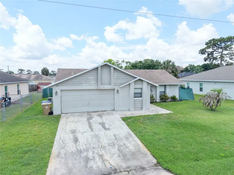 111 Nicholas Ct, FL