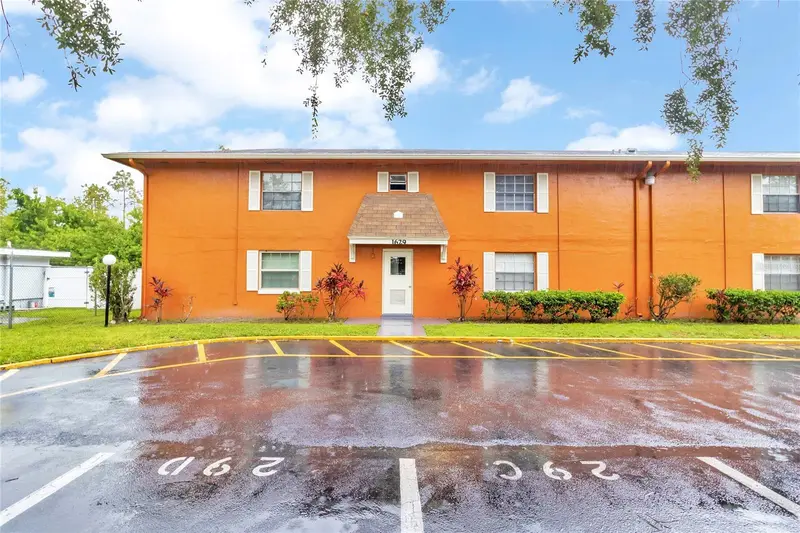 1629 W Oak Ridge Rd #1629d, FL