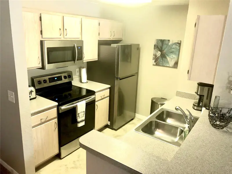 8827 Manor Loop #203, FL
