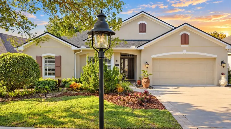 1609 Victoria Gardens Dr, FL