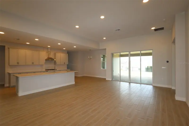 3193 Wolf Lake Ave, FL