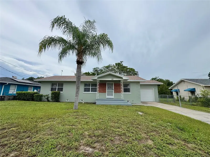 921 Avenue E Ne, FL