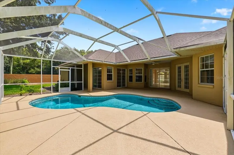 5646 Hillview Ct, FL