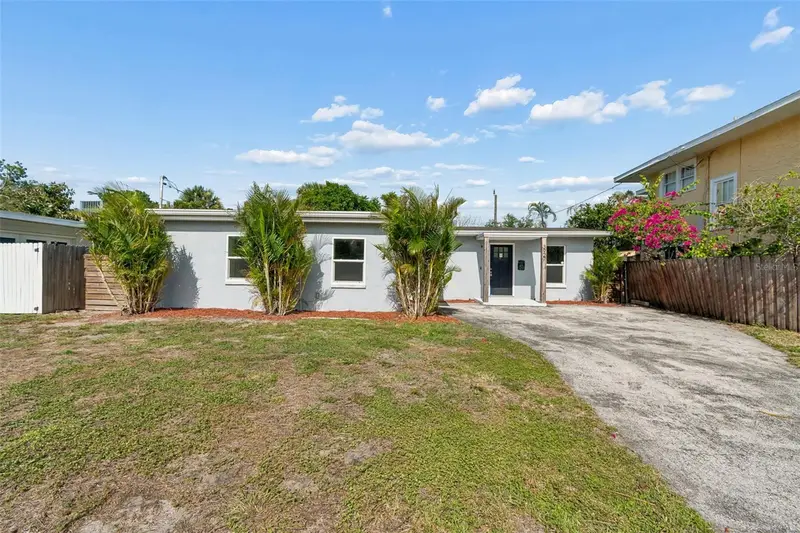 3927 Huntington St Ne, FL