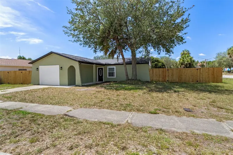 12036 Country Cove Ave, FL