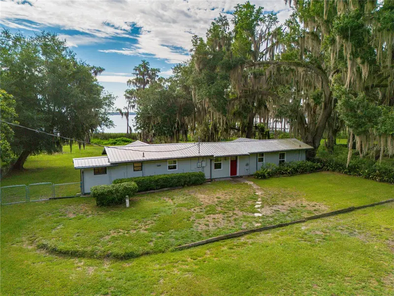 7521 Ne 222nd St, FL