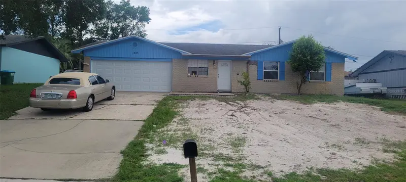 1425 Ne Old Mill Dr, FL
