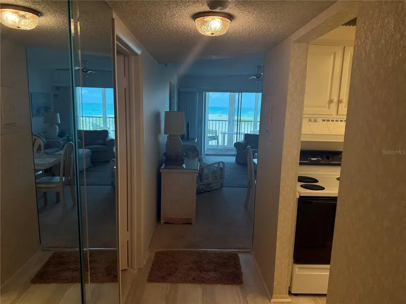 1400 Tarpon Center Dr #202, FL