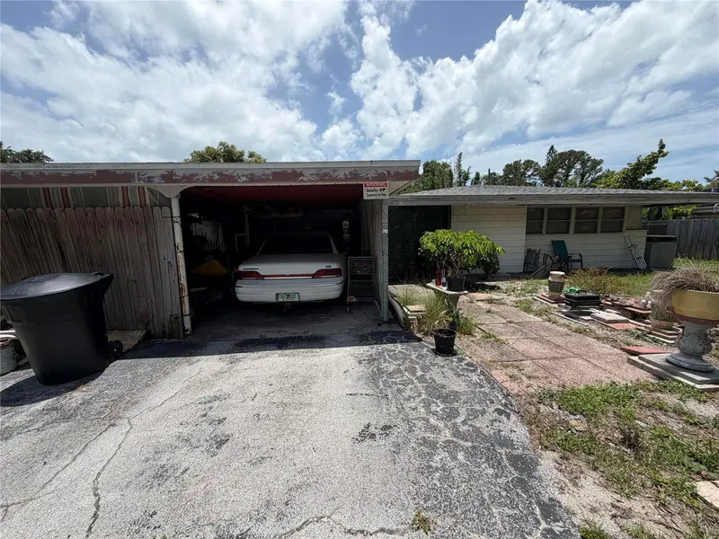 6710 Mango Ave S, FL
