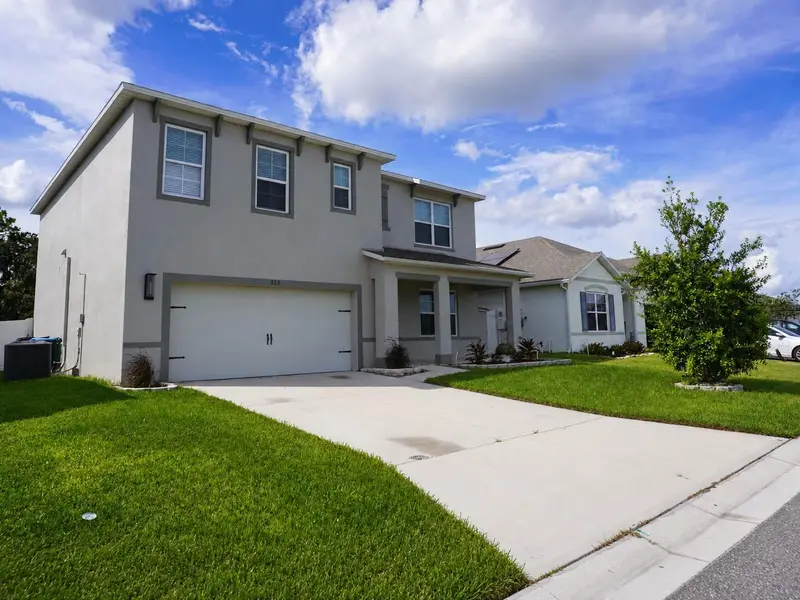 323 Harbour Way, FL