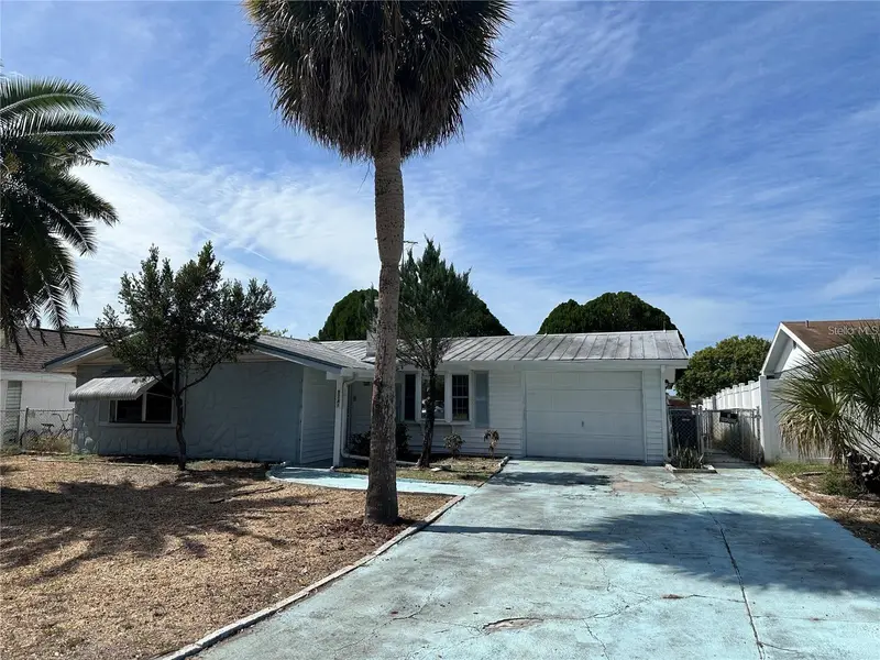9741 Scenic Dr, FL