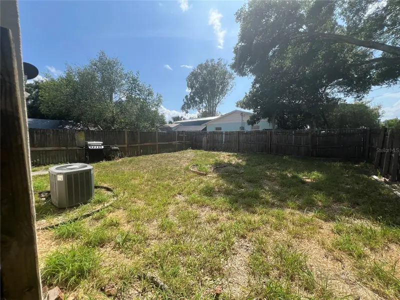 1120 S Mary St, FL
