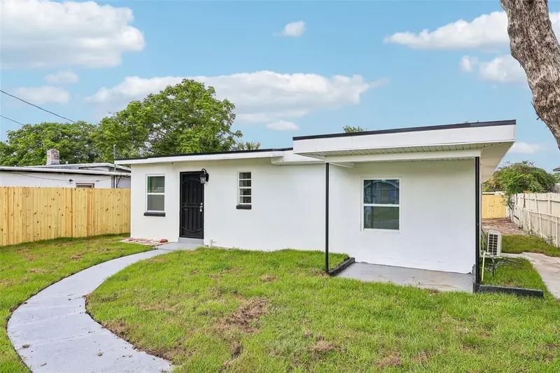 918 Ferndell Rd, FL