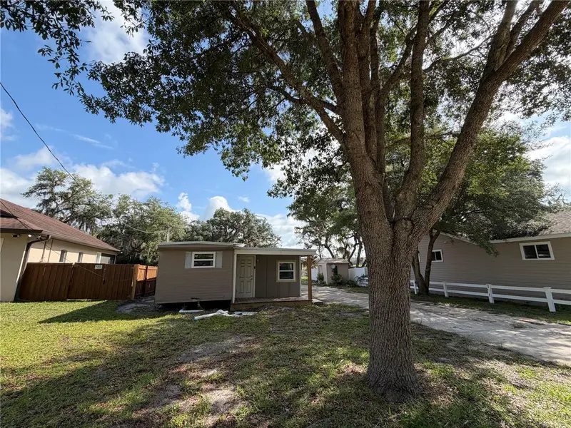24911 Ne 135th St, FL