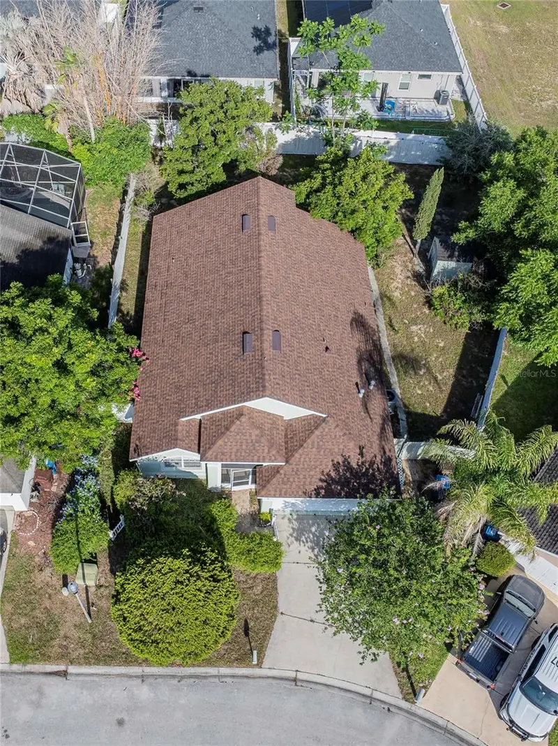 611 China Berry Cir, FL