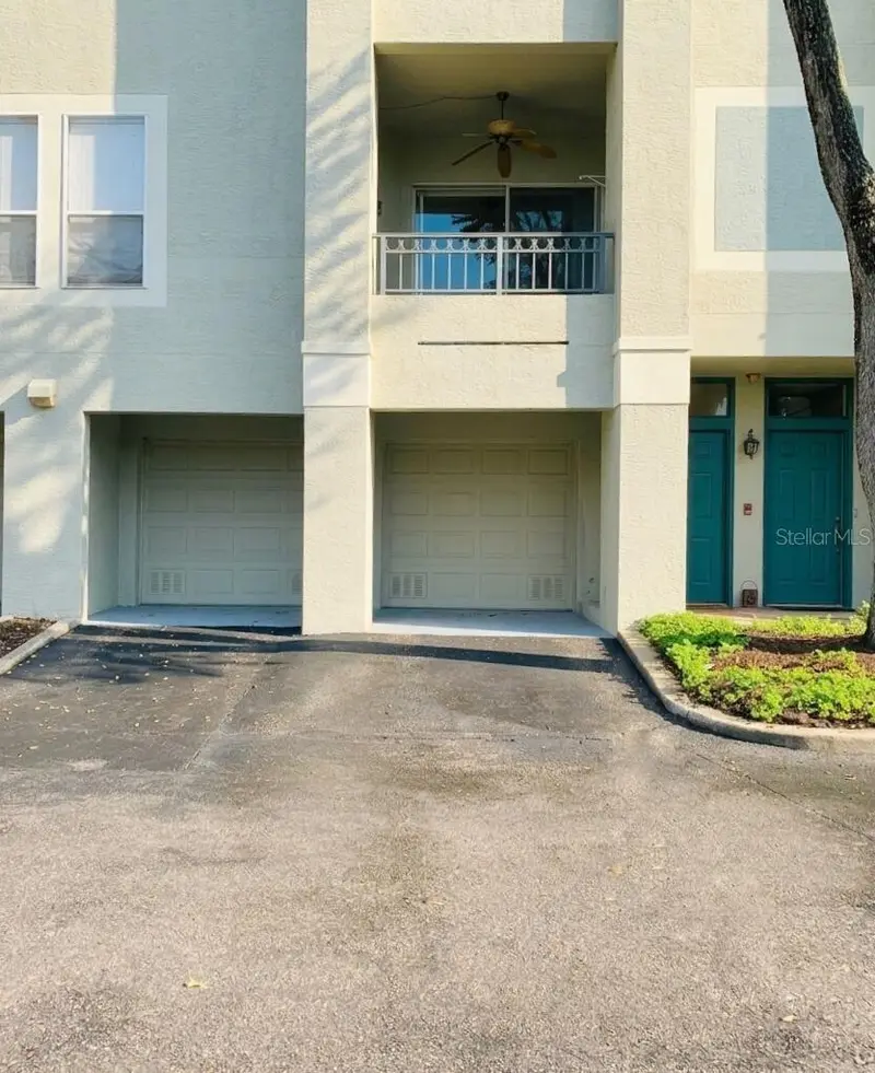 727 Cruise View Dr, FL