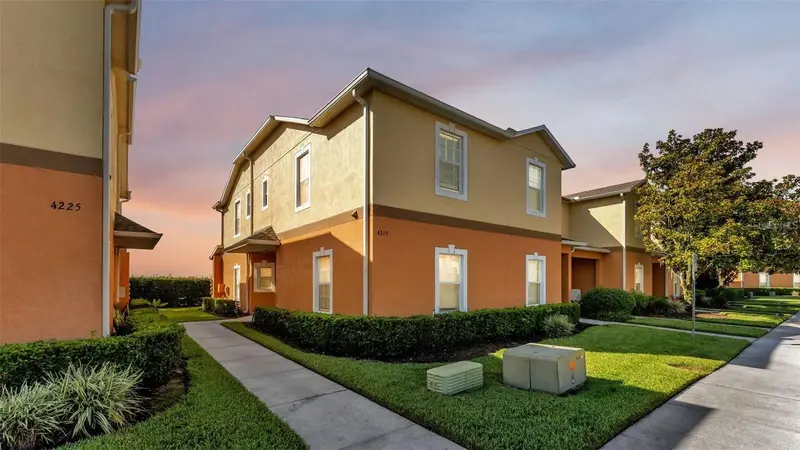 4219 Winding Vine Dr, FL