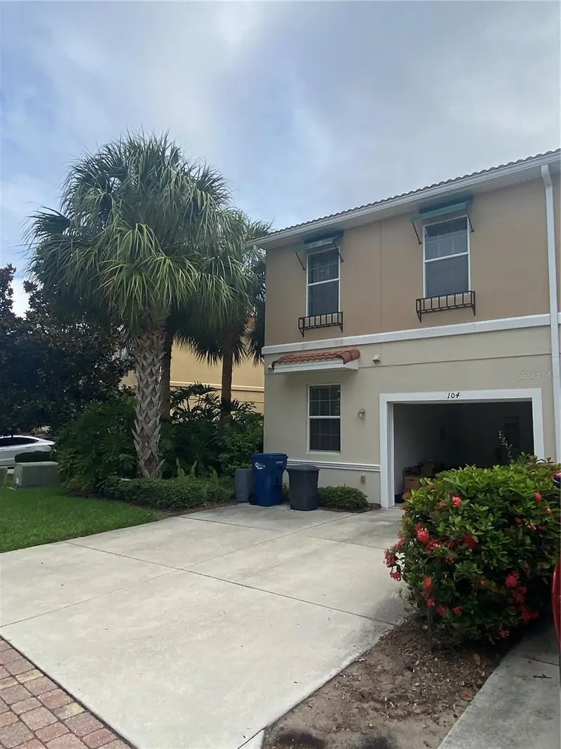 3870 82nd Avenue Cir E #104, FL