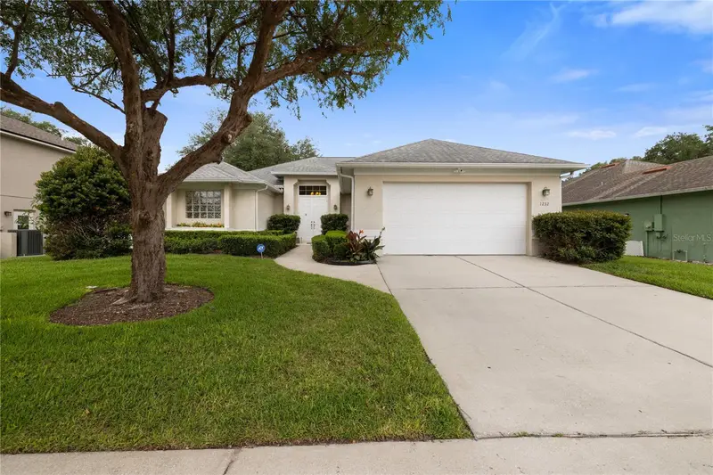 1232 Valley Creek Run, FL