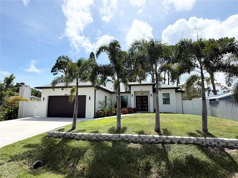 4722 Neptune Rd, FL