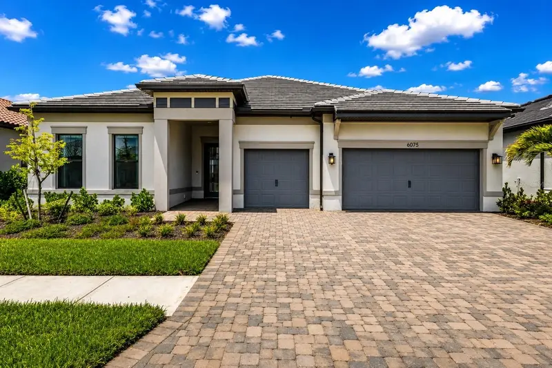 6075 Sawgrass Lake Ct, FL