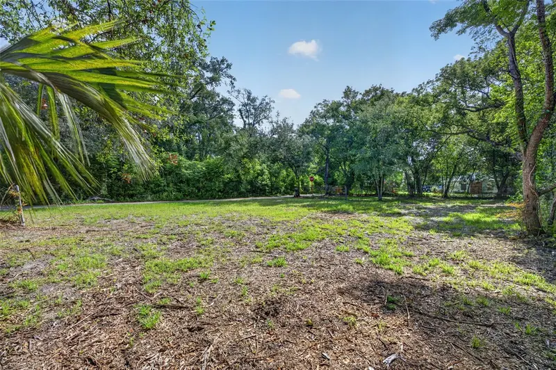 283 Greenleaf Ln, FL