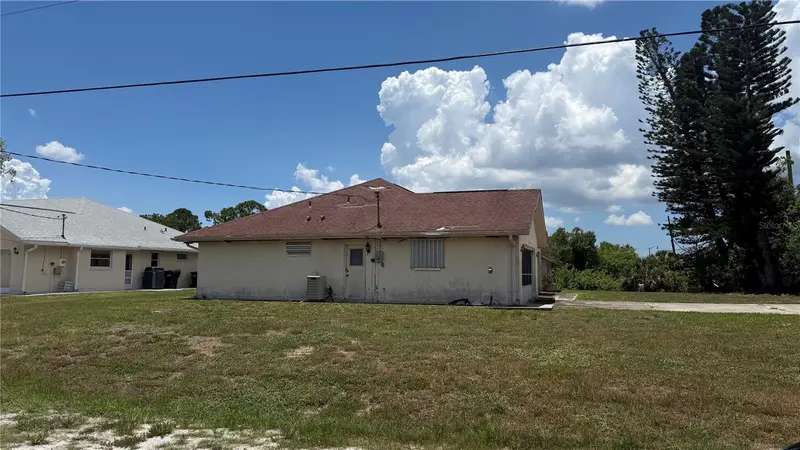 5700 S Salford Blvd, FL