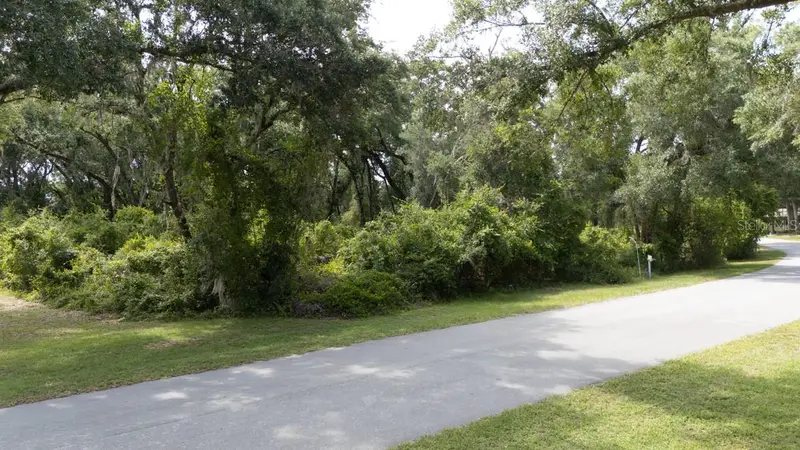 160 Steeplechase Cir, FL