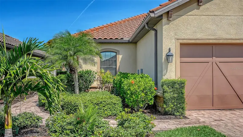 8729 Trattoria Ter, FL
