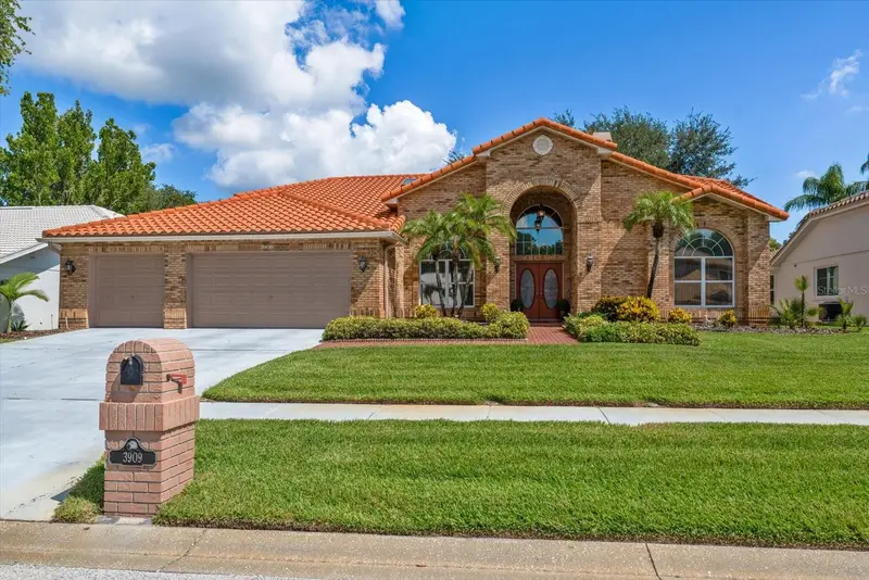3909 Tarian Ct, FL