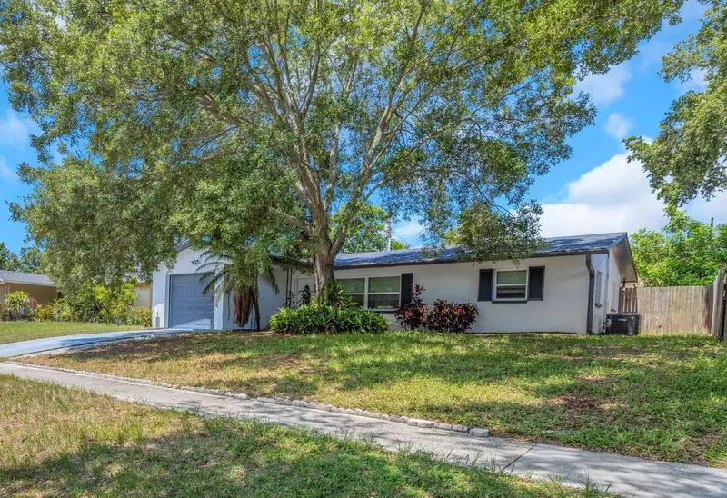 1806 Vancouver Dr, FL