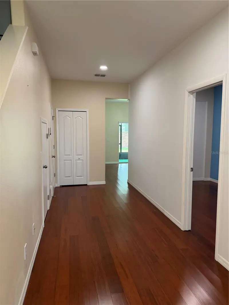 2914 Rodrick Cir, FL